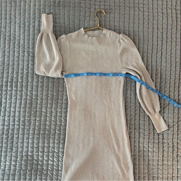 Banana Republic Sweater Dress Long Sleeve Tan‎ Size S Mock Neck. - Picture 3 of 8